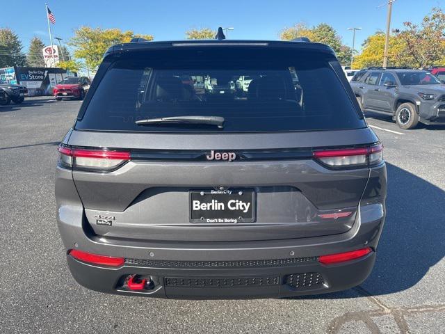 used 2022 Jeep Grand Cherokee car, priced at $31,733