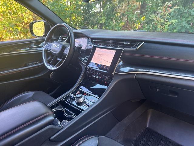 used 2022 Jeep Grand Cherokee car, priced at $31,733