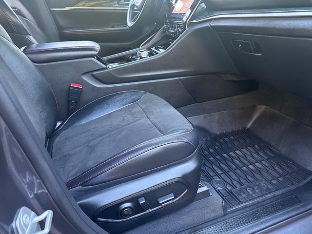 used 2022 Jeep Grand Cherokee car, priced at $31,733