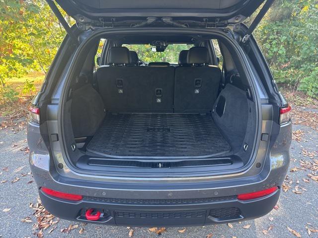 used 2022 Jeep Grand Cherokee car, priced at $31,733