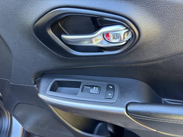 used 2021 Jeep Cherokee car, priced at $21,570