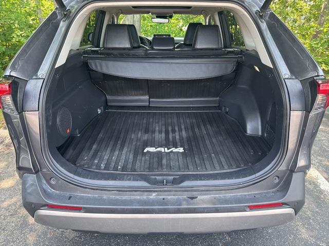 used 2022 Toyota RAV4 Hybrid car, priced at $33,088