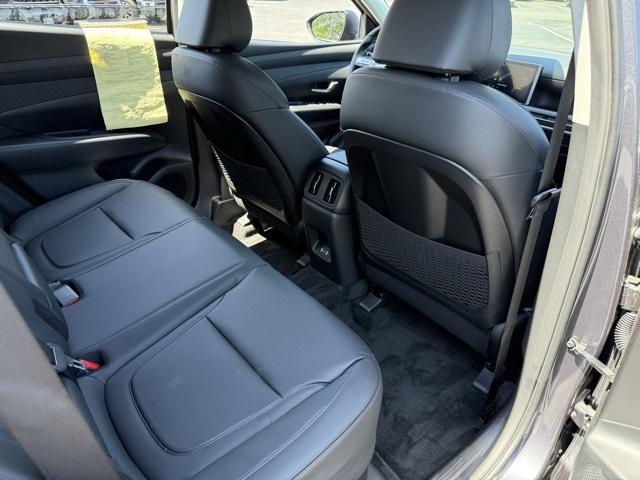 used 2025 Hyundai TUCSON Hybrid car, priced at $33,294