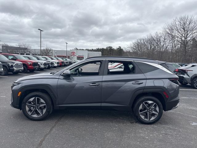 used 2025 Hyundai TUCSON Hybrid car, priced at $35,484
