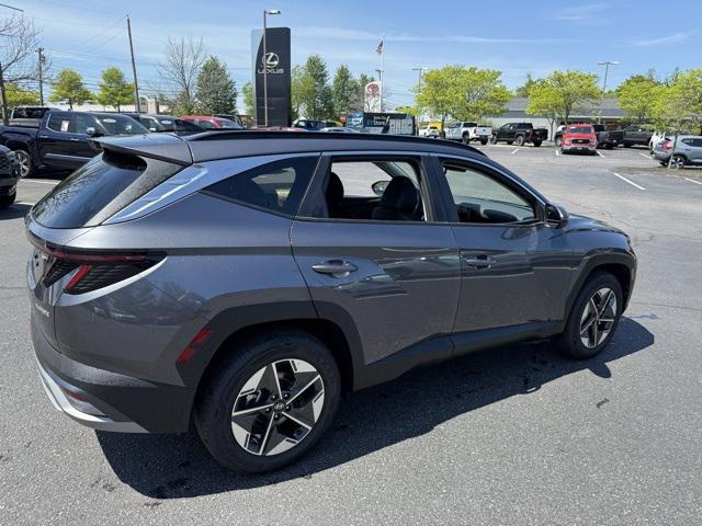 used 2025 Hyundai TUCSON Hybrid car, priced at $33,294