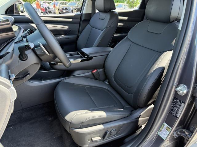 used 2025 Hyundai TUCSON Hybrid car, priced at $33,294