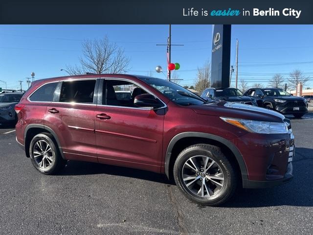 used 2017 Toyota Highlander car, priced at $22,888