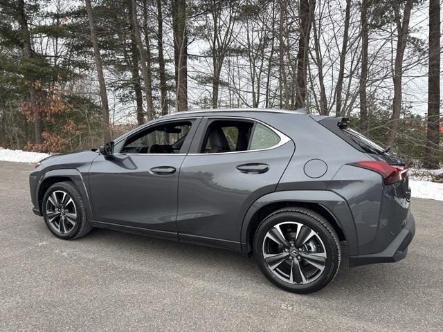 new 2025 Lexus UX 300h car, priced at $46,567