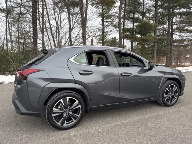 new 2025 Lexus UX 300h car, priced at $46,567