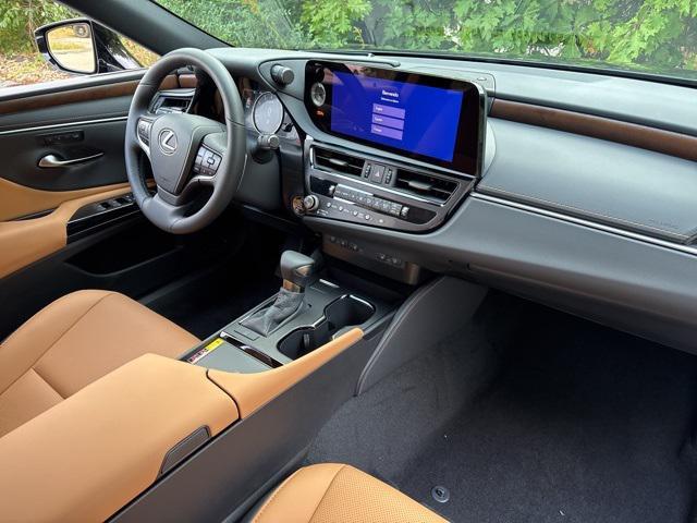 new 2025 Lexus ES 350 car, priced at $47,464