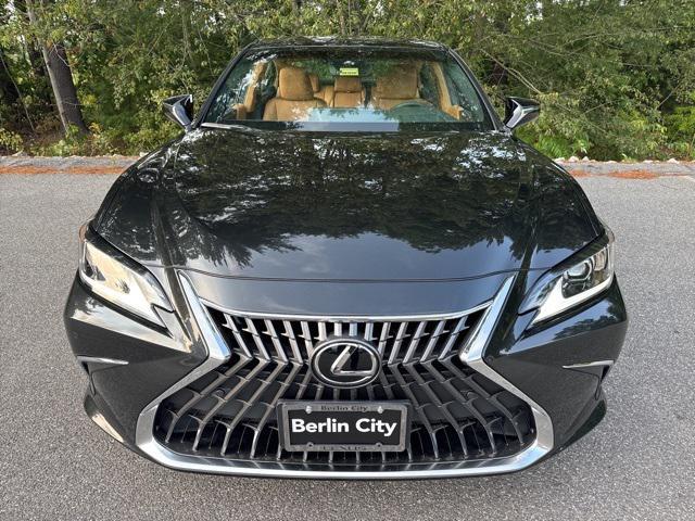 new 2025 Lexus ES 350 car, priced at $47,464