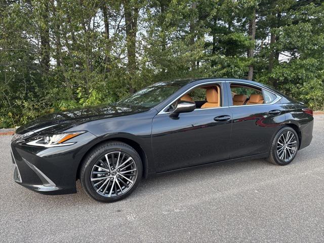new 2025 Lexus ES 350 car, priced at $47,464