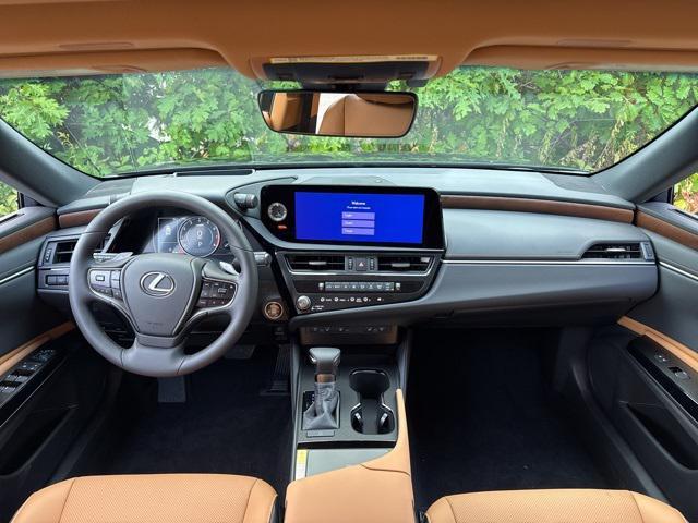 new 2025 Lexus ES 350 car, priced at $47,464