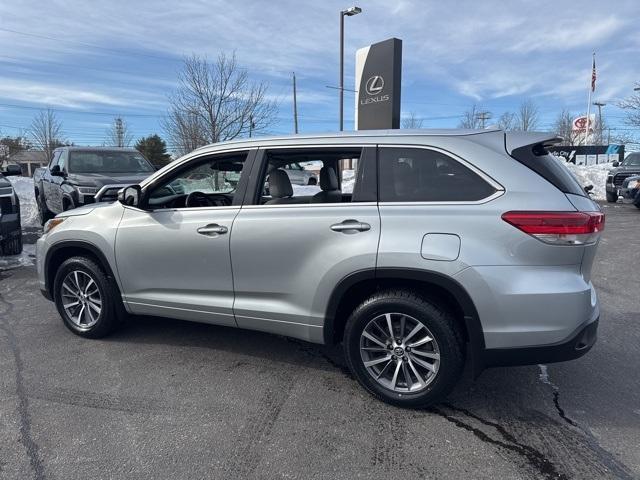 used 2018 Toyota Highlander car, priced at $25,129