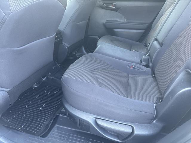 used 2023 Toyota Highlander car, priced at $32,790