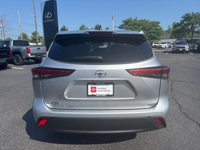 used 2023 Toyota Highlander car, priced at $32,790