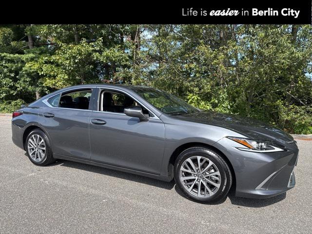 used 2024 Lexus ES 300h car, priced at $42,495