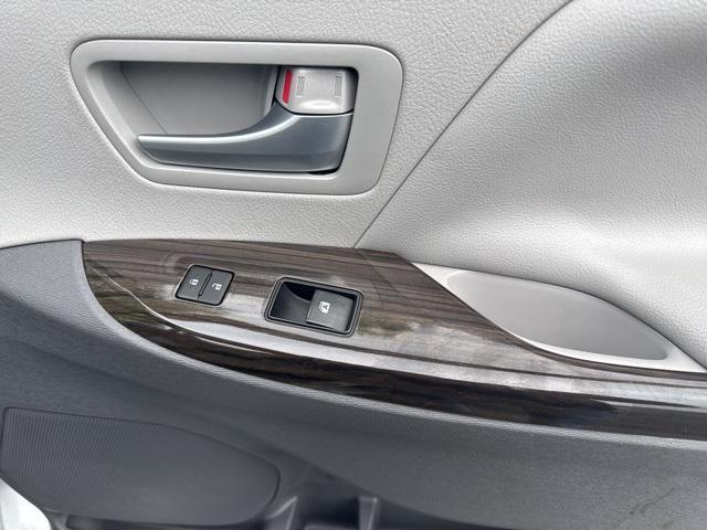 used 2019 Toyota Sienna car, priced at $29,490