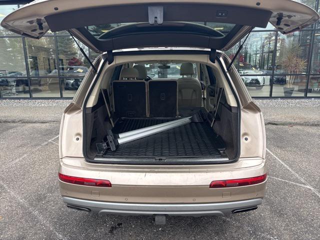 used 2018 Audi Q7 car, priced at $21,650