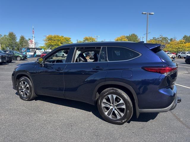 used 2021 Toyota Highlander car, priced at $33,768
