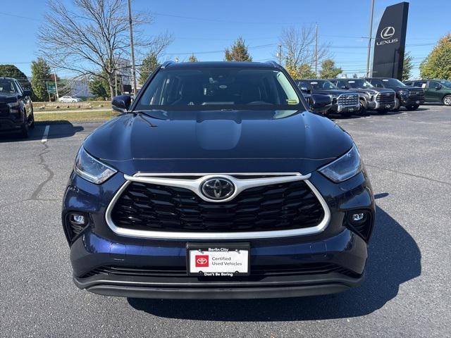 used 2021 Toyota Highlander car, priced at $33,768