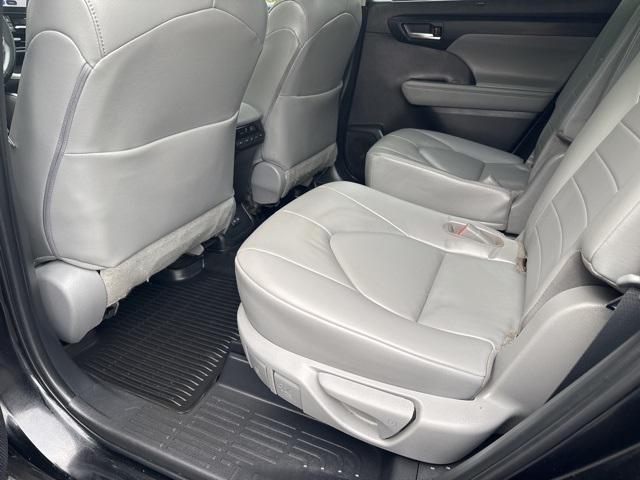 used 2023 Toyota Highlander car, priced at $39,375