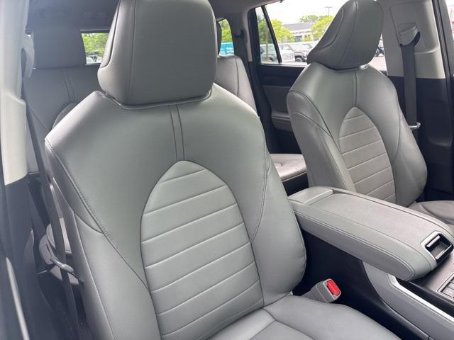 used 2023 Toyota Highlander car, priced at $39,375