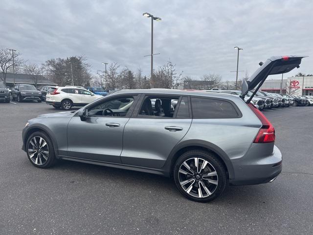 used 2021 Volvo V60 Cross Country car, priced at $32,698