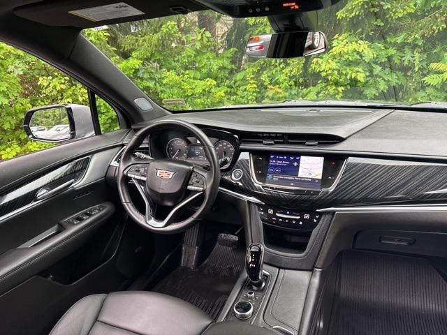 used 2024 Cadillac XT6 car, priced at $53,941