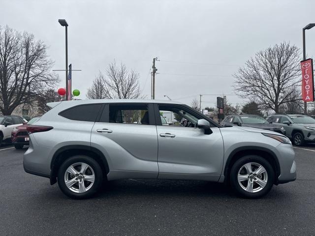 used 2024 Toyota Highlander car, priced at $37,828