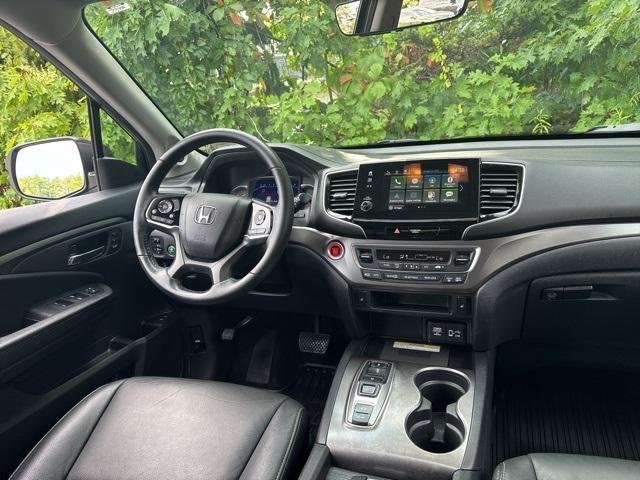 used 2022 Honda Pilot car, priced at $31,705