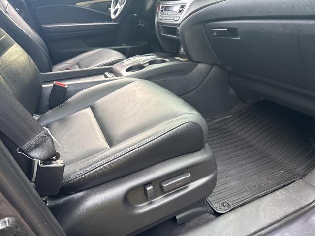 used 2022 Honda Pilot car, priced at $31,705