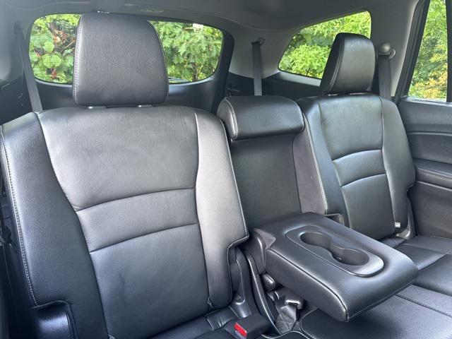 used 2022 Honda Pilot car, priced at $31,705
