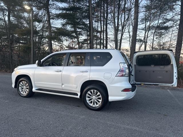 used 2018 Lexus GX 460 car, priced at $31,744