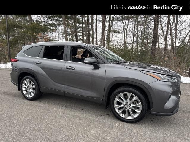 used 2021 Toyota Highlander car, priced at $37,988