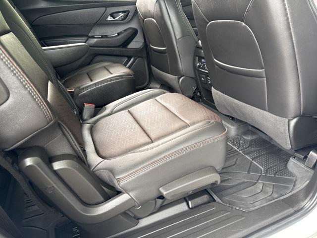 used 2023 Chevrolet Traverse car, priced at $40,699