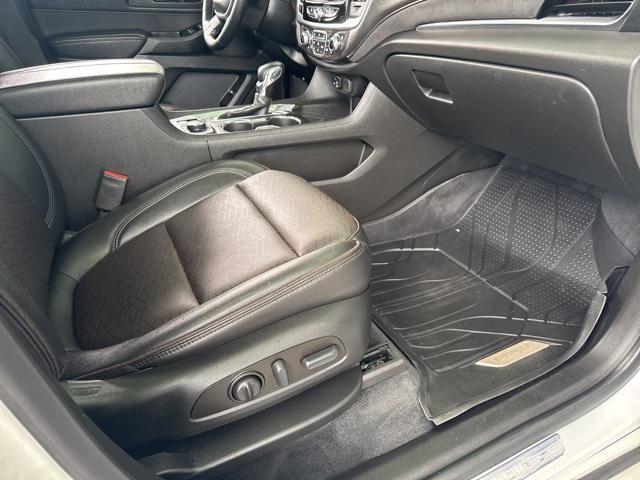 used 2023 Chevrolet Traverse car, priced at $40,699