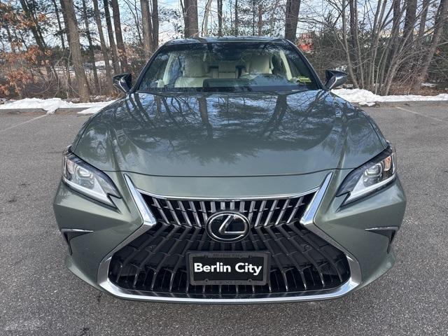 new 2025 Lexus ES 350 car, priced at $49,834