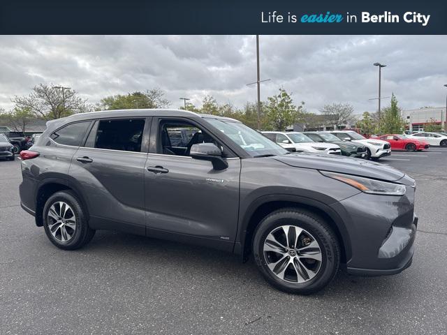 used 2021 Toyota Highlander Hybrid car, priced at $39,684