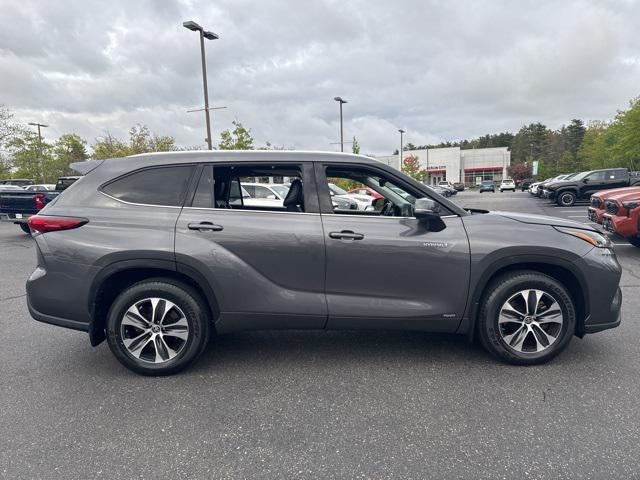 used 2021 Toyota Highlander Hybrid car, priced at $38,953