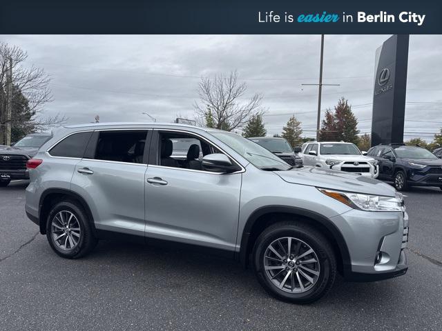 used 2019 Toyota Highlander car, priced at $27,443
