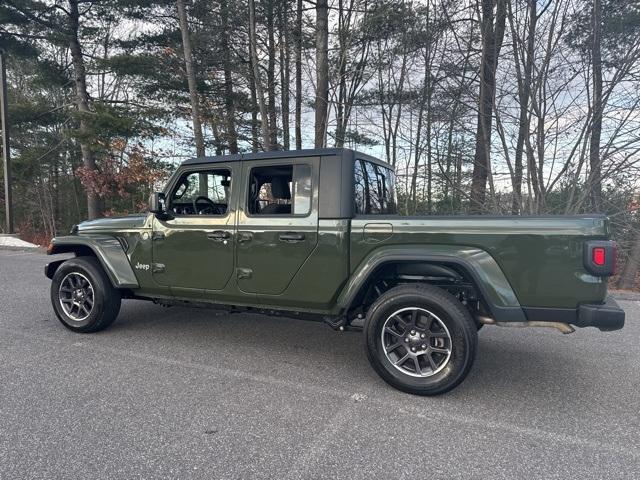 used 2023 Jeep Gladiator car, priced at $32,788