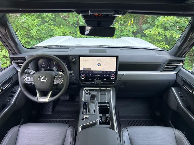 new 2025 Lexus GX 550 car, priced at $85,773