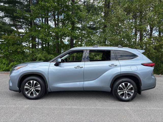 used 2020 Toyota Highlander car, priced at $30,645