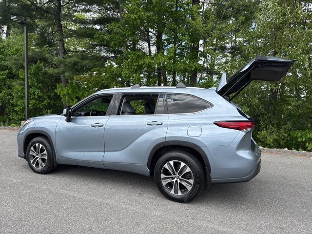 used 2020 Toyota Highlander car, priced at $30,645