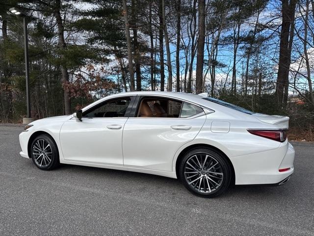 new 2025 Lexus ES 350 car, priced at $50,584