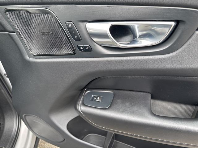 used 2022 Volvo XC60 car, priced at $33,995