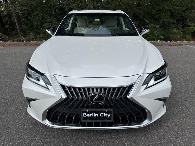 new 2025 Lexus ES 350 car, priced at $48,099