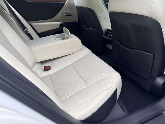 new 2025 Lexus ES 350 car, priced at $48,099
