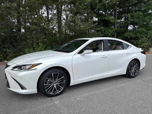 new 2025 Lexus ES 350 car, priced at $48,099